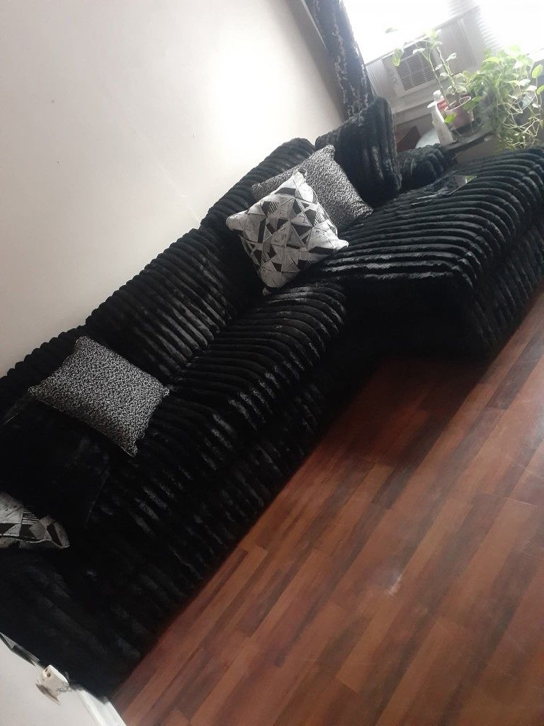 Signature Design By Ashley/ Black Sectional