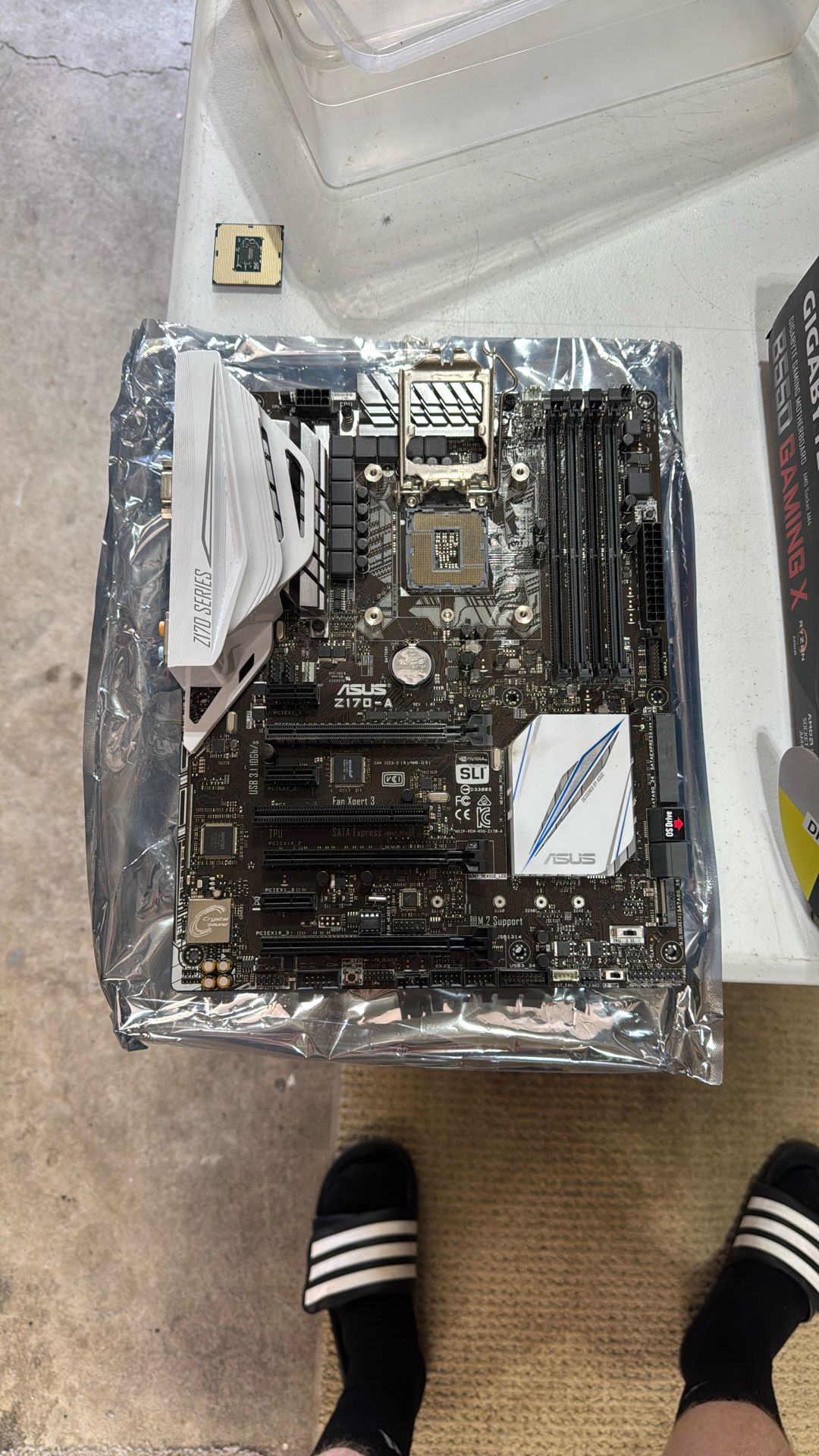 ASUS Z170 SERIES MOTHERBOARD