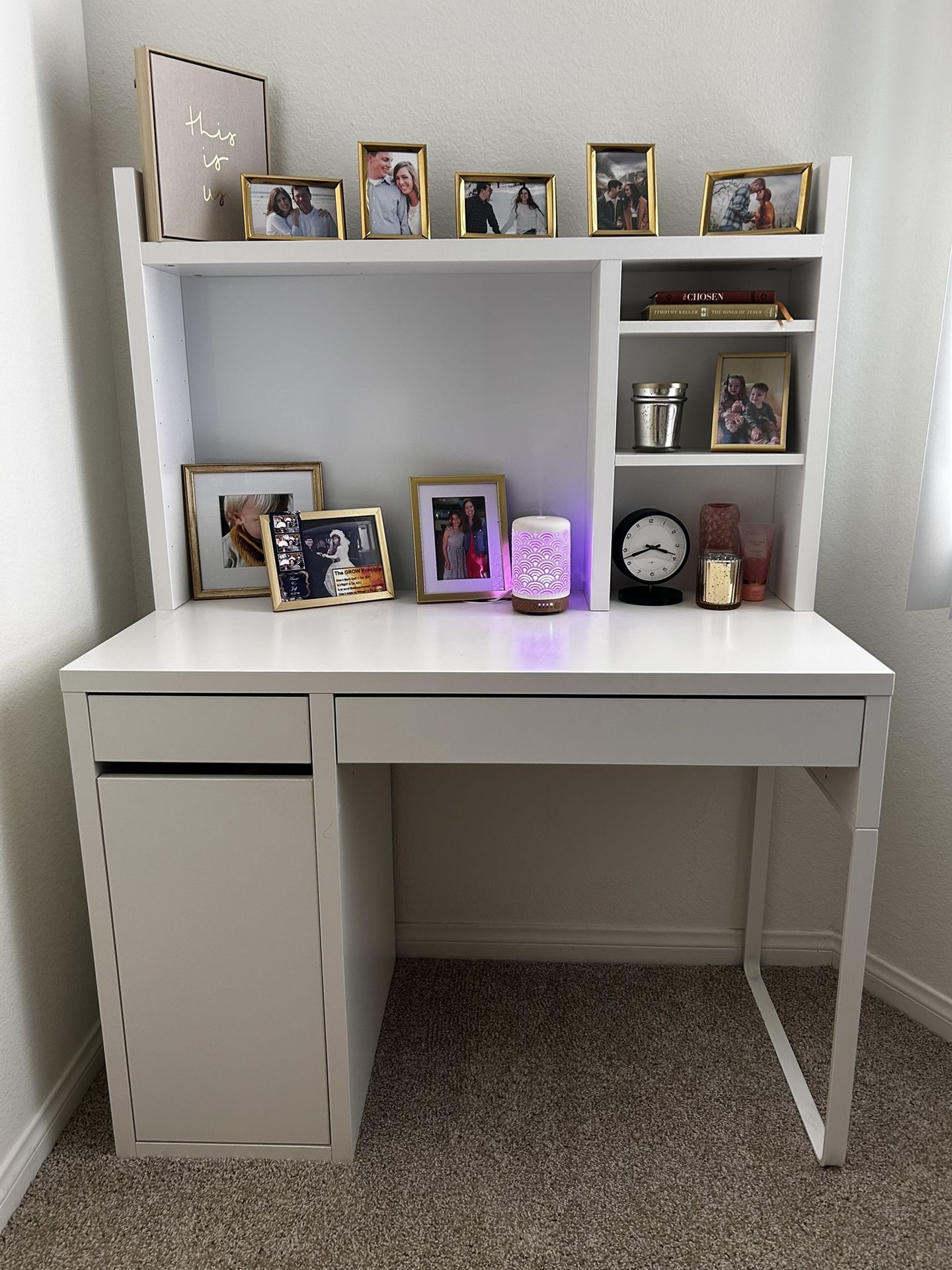IKEA Micke Desk & Hutch