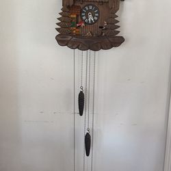 Vintage Wooden Cuckoo Clock