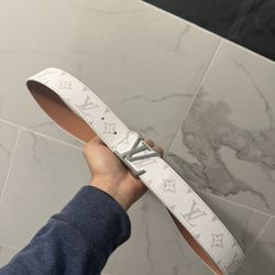 LV initiales Reversible Belt Size 110cm