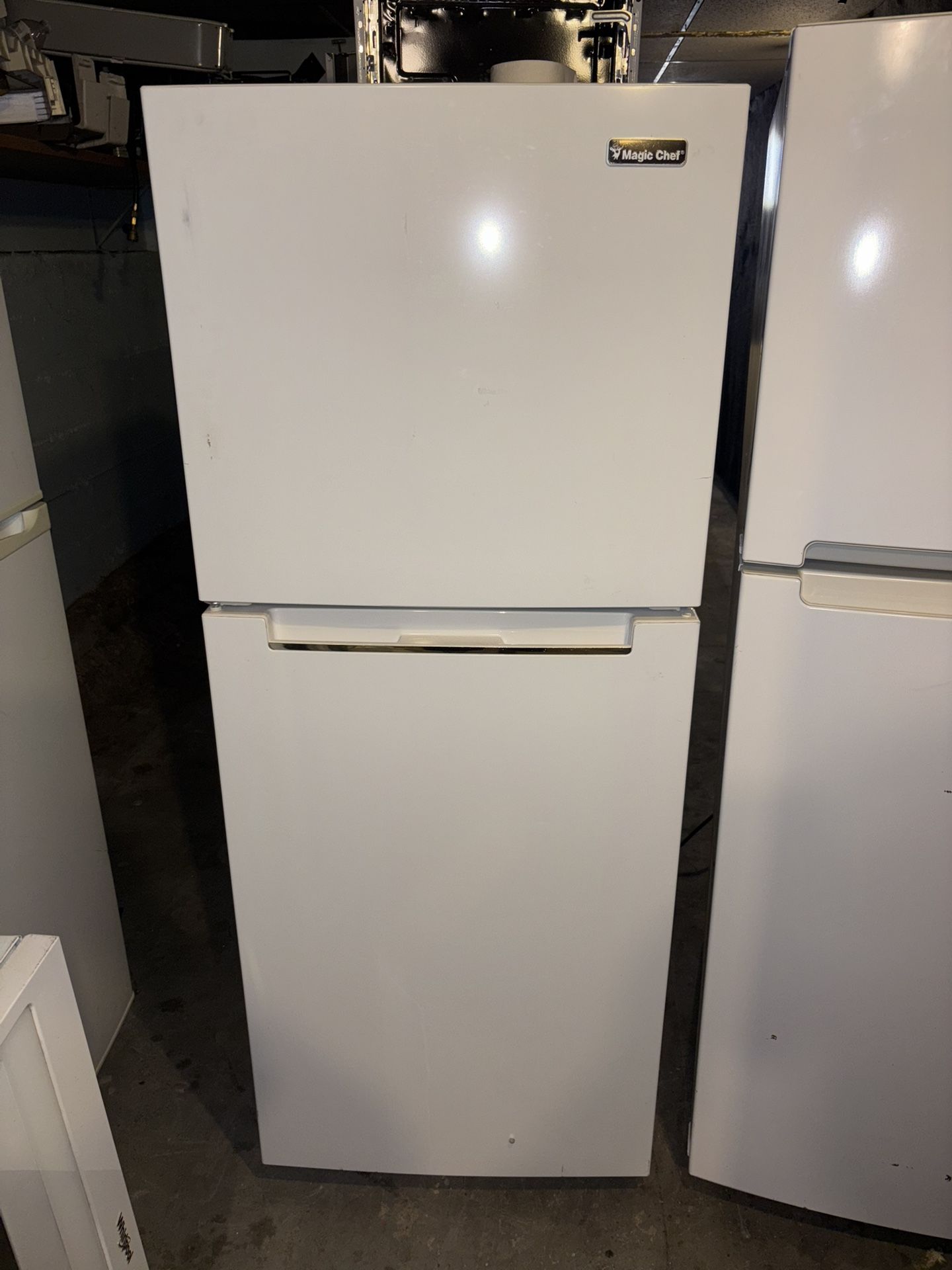 Magic Chef Refrigerator