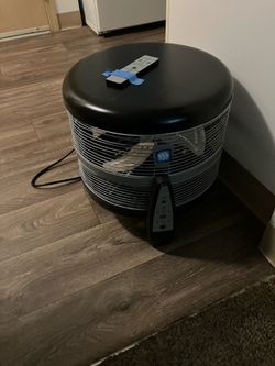 Federated Consumer Power 360 Air Chiller Super Fan W/Remote Control(Needs New Battery). Still Works(See & Click On Pictures)