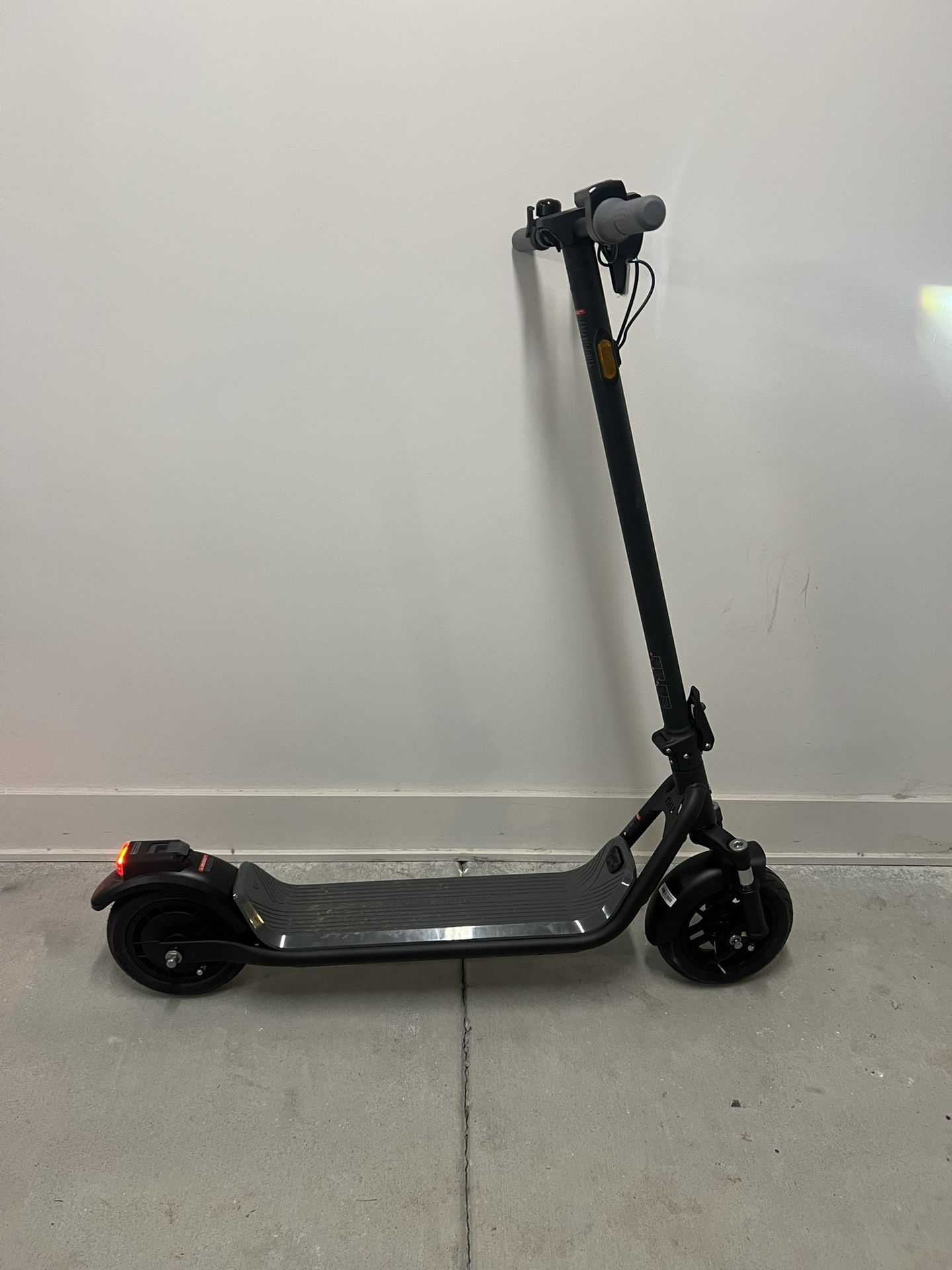Electric scooter