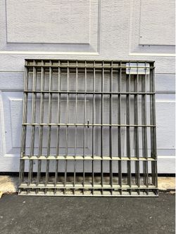 Dog Gate 16ft long x 2ft tall - gold