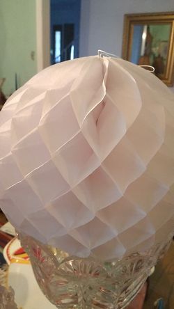 10 Ins Paper Hanging Ball Uses In England As part of Holiday Festivities, Christmas, Birthdays, Baby Showers And More.