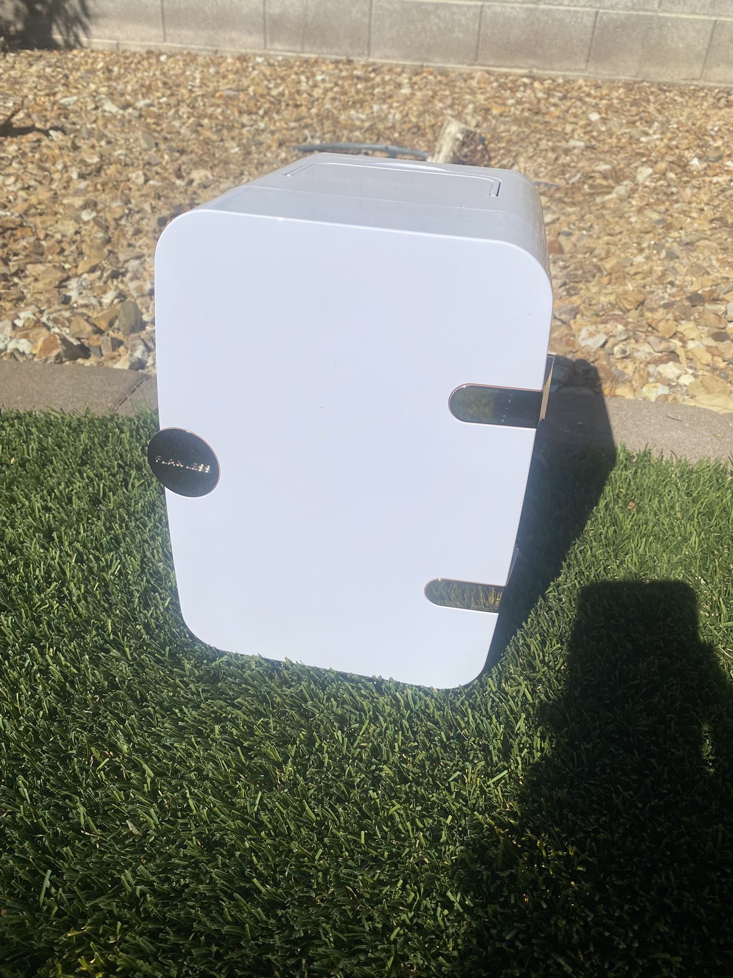 Cosmetic Mini Fridge