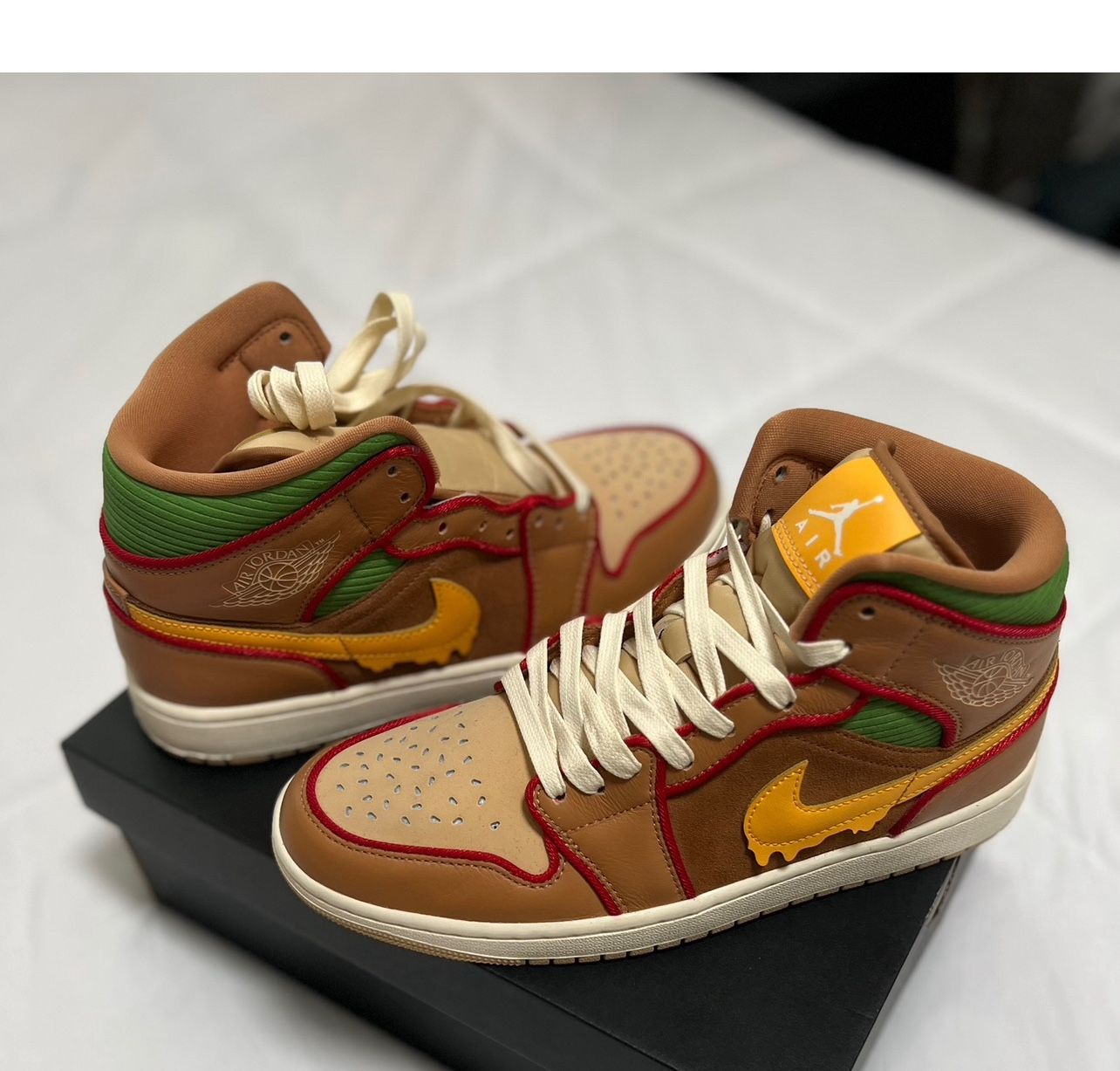 Air Jordan 1 Mid SE “Tiki Leaf” - Men’s Size 9.5