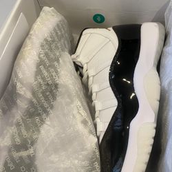 Jordan 11 Retro Gratitude