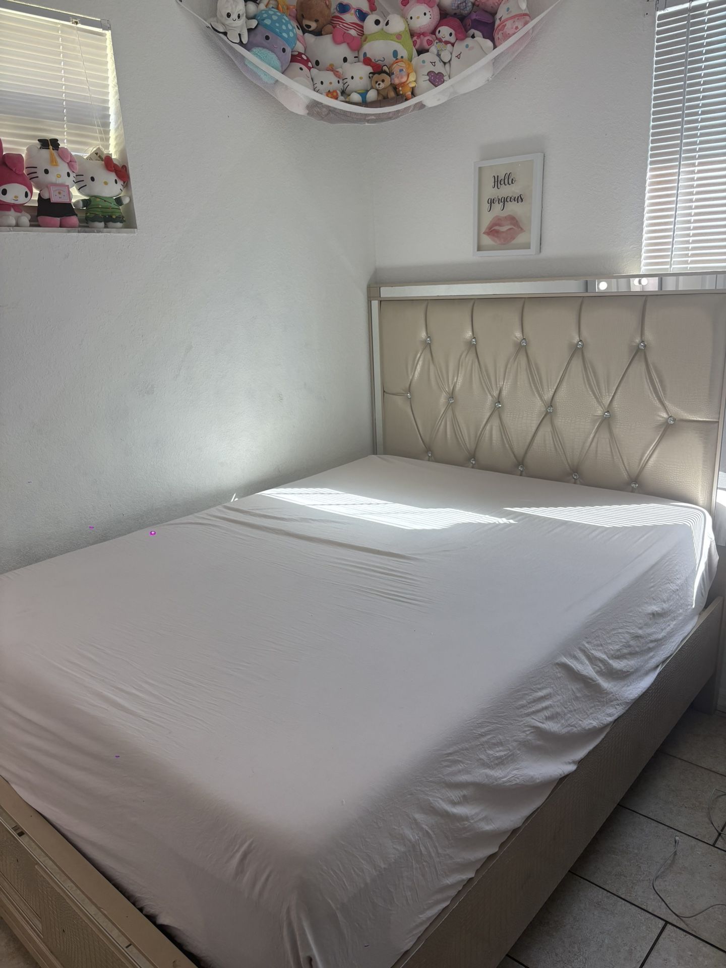 Queen Mattress Head Board &bed Frame