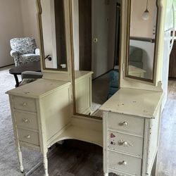 Vanity Table With Mirror- Antique