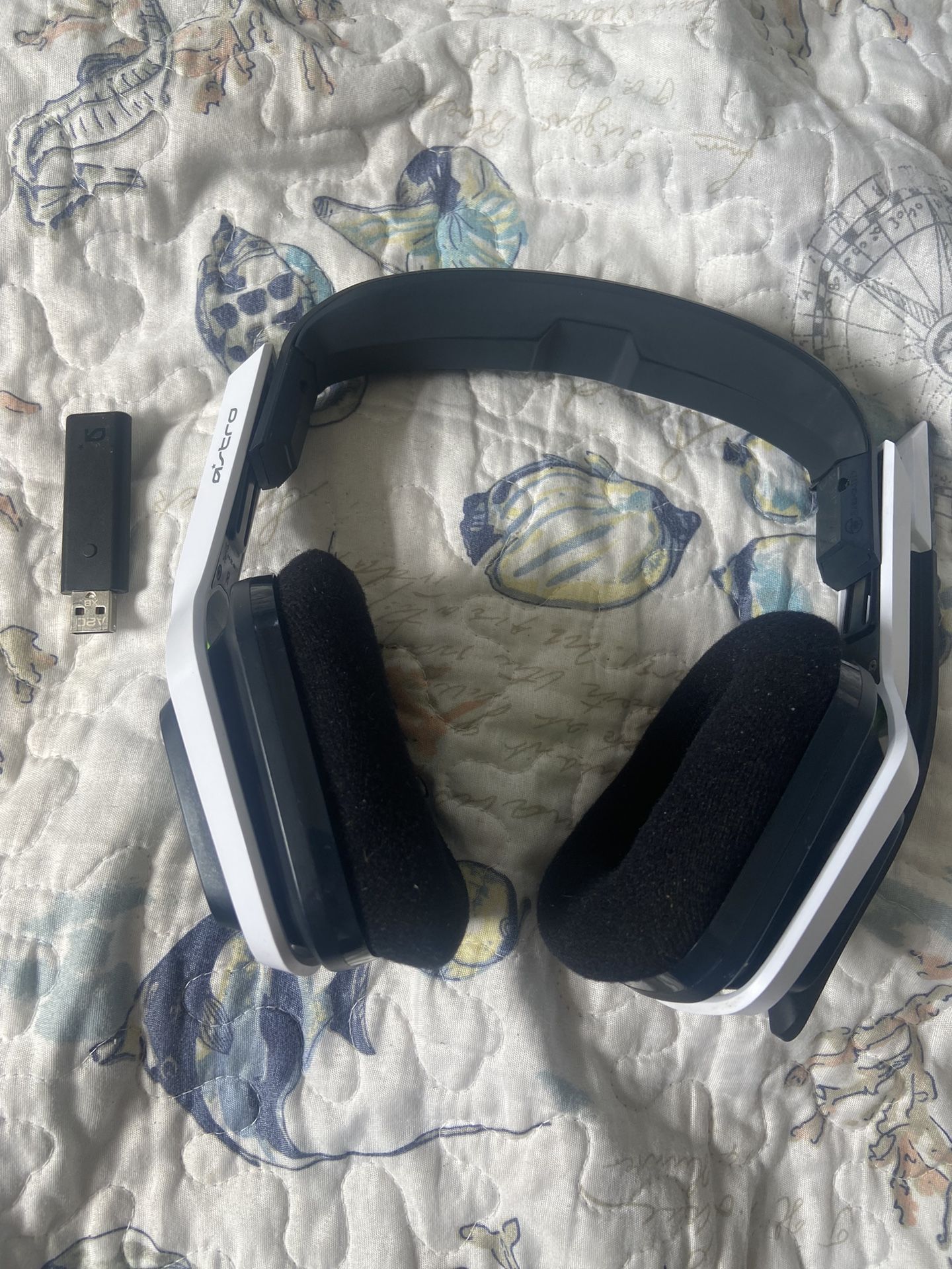 Astro A20 use For  Ps4,ps5, Xbox 1 , Xbox 360 Or PC 