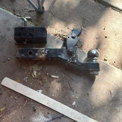 Trailer Hitch. 2 5/16 Ball
