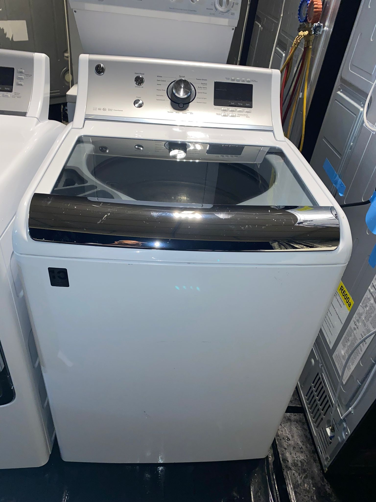Washer And Dryer set 28” Wide