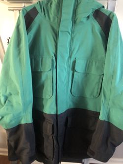 Cabela’s Men’s Green &Black Jacket And Bib Overall Set