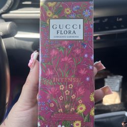 Gucci flora Perfume 