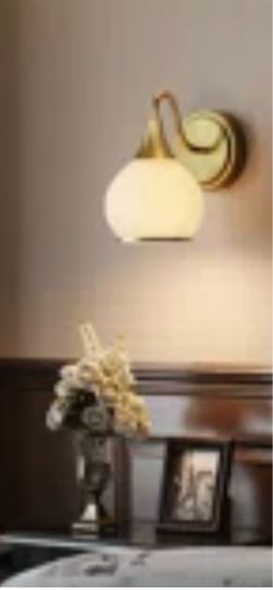 Rechargeable sconce