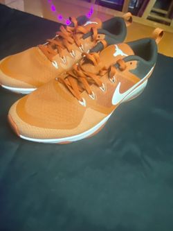 Nike bullhorns running shoes