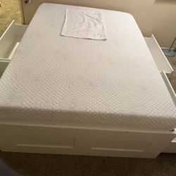 Full Size Bed