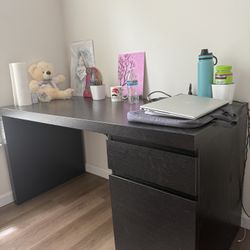 💻 Modern Study/Work IKEA Desk w/ Drawers – $80 FIRM | Pickup in Redmond