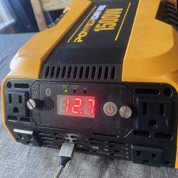 1500 Watts Power Inverter DC to AC