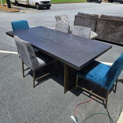 Nice Dining Table Set With 5 Chairs 