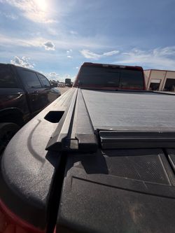 Retractable Truck Bed Tonneau Cover