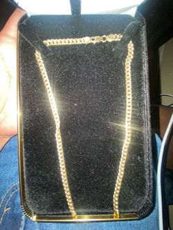 10k gold Cuban chain 24 inch