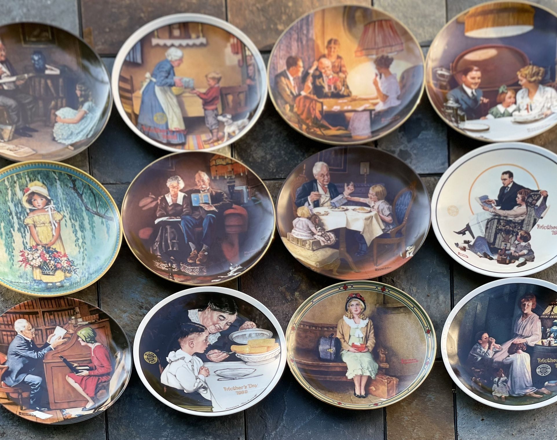 BUNDLE  Norman Rockwell - Knowles Collector's Plate  Pieces in excellent condition..