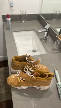 Bball shoes