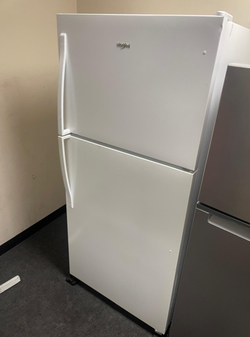Deal: Whirlpool Refrigerator (Top Freezer) – White, Works Great