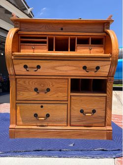 Solid oak roll top desk with chair