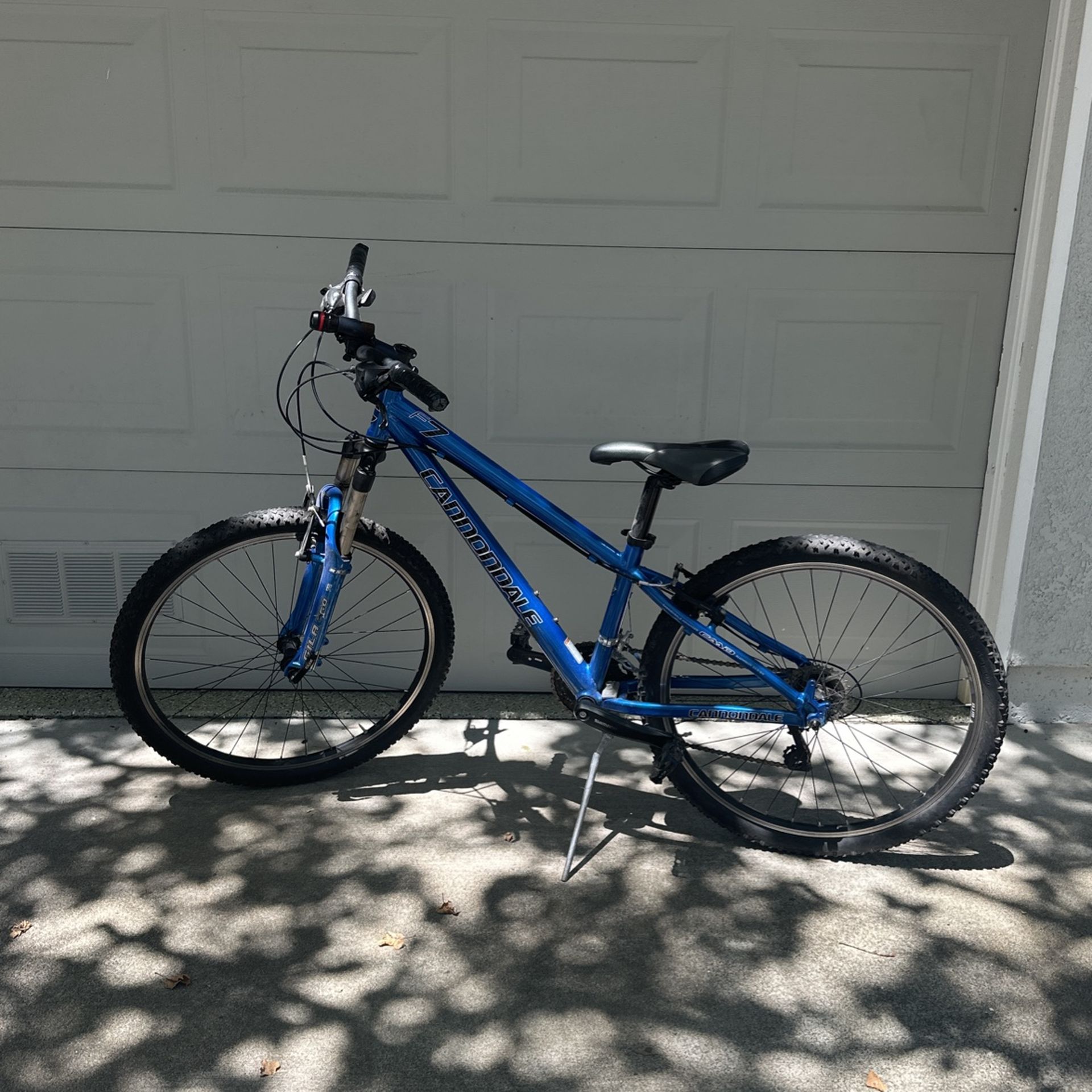 Cannondale F7 Bike Adult Bike