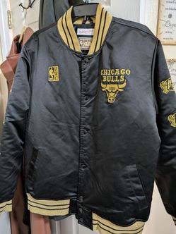 Chicago Bulls Jacket - Size Large  - Collectible