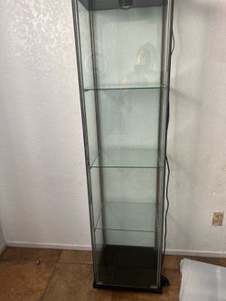 Moving sale