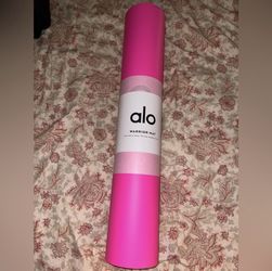 Hot Pink Warrior Yoga Mat - ALO YOGA for Sale in Los Angeles, CA - OfferUp