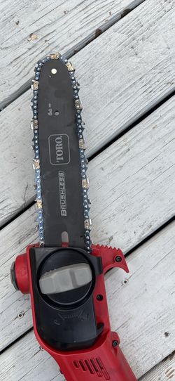 Toro Flex-Force 60-volt max 10-in pole saw