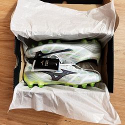Mizuno Alpha 8.5