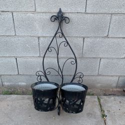 Vintage Plant Holder With Pots Inside $40 Firm