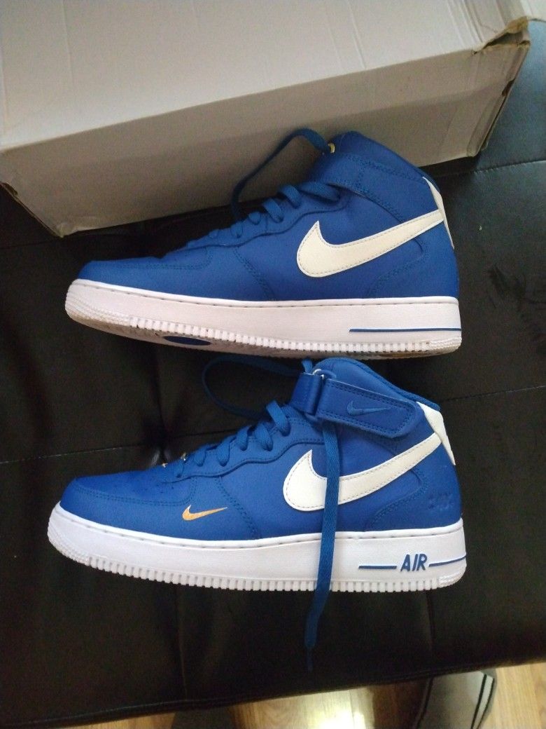Blue And White Men Air Force Ones Size 9.5 Worn Once 