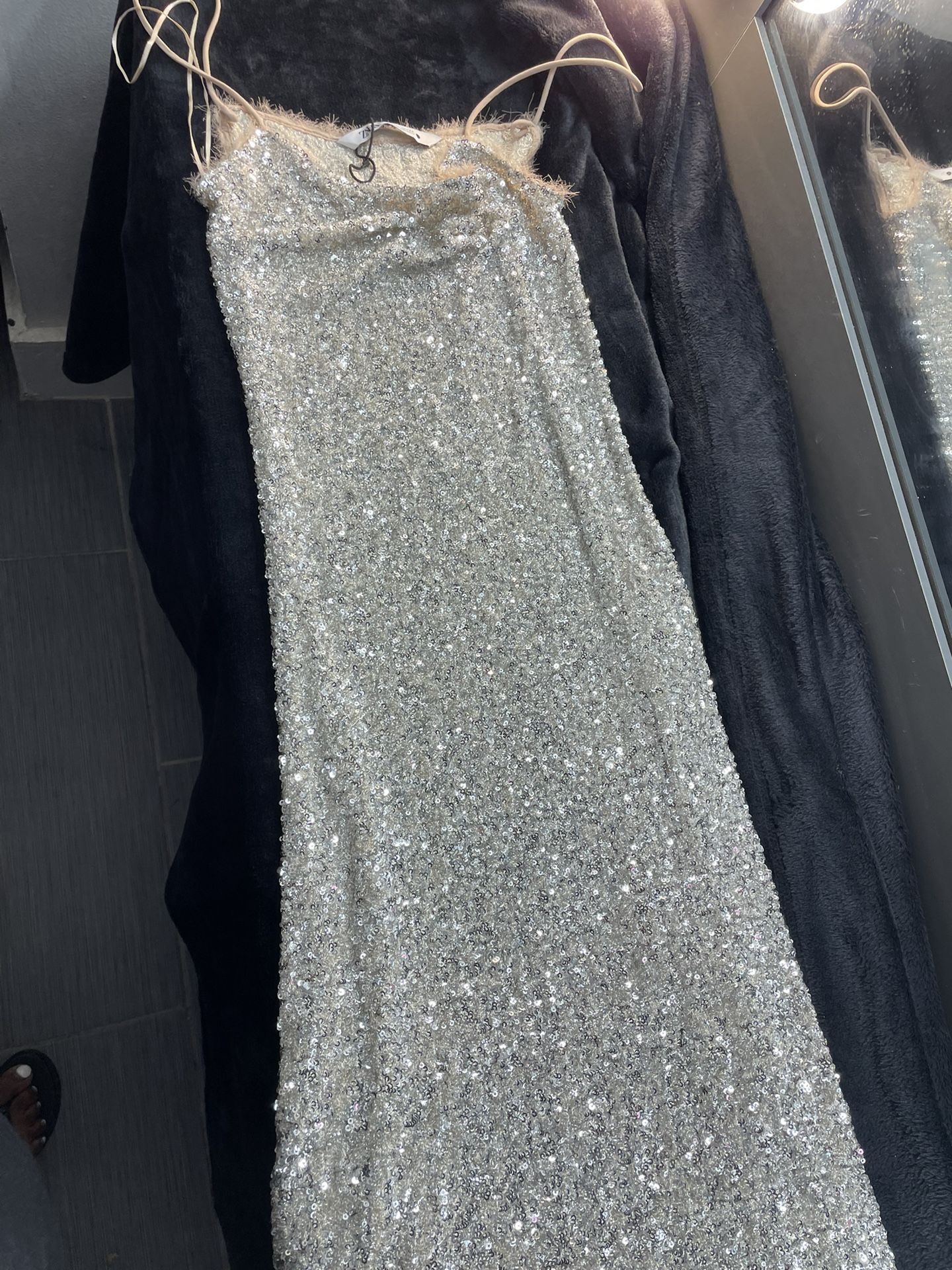 zara silver mini dress Zara Mini Dress - Silver