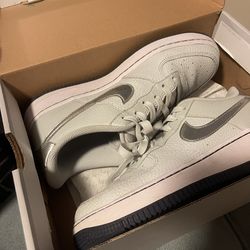 Grey & Navy Air Force’s