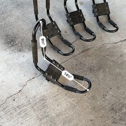 Set of 4 Foam-Padded Metal Brackets 
