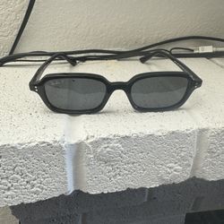 Ray Ban