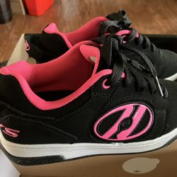 Girls Heelies / Shoes
