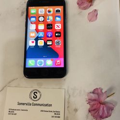 Factory unlocked iPhone 8 64Gb, store warranty 