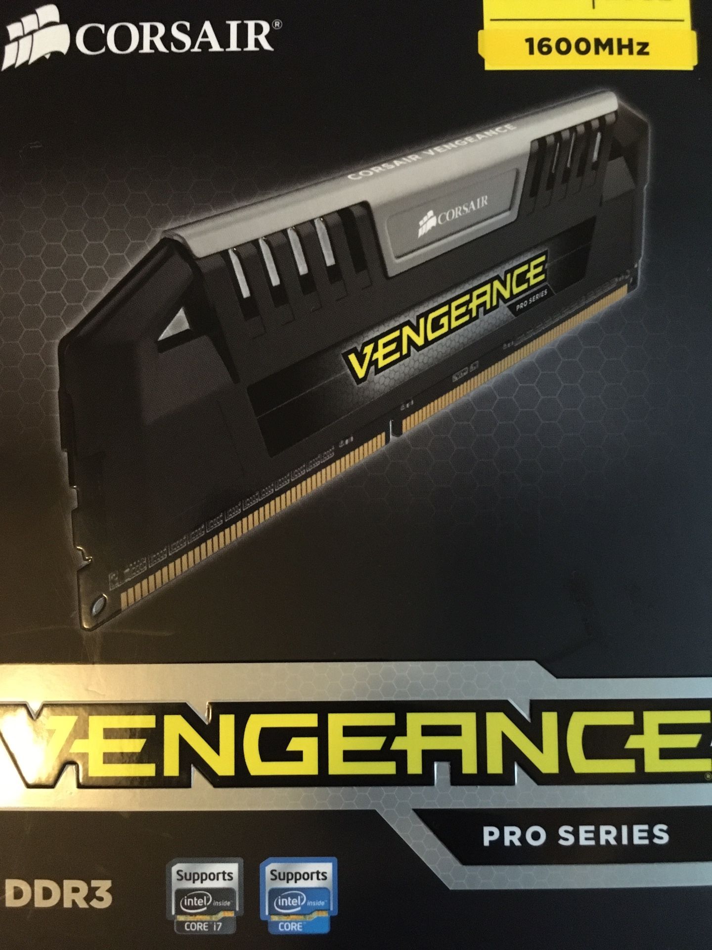 Cosair Vengeance Pro Series DDR3 1600 mhz