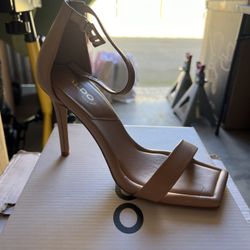 Aldo Nude Heel 