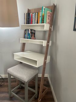 Desk with shelves