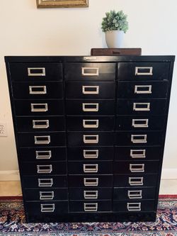 Vintage Steelmaster 30 Drawer File Cabinet. Apothecary, Craft, Art, Jewelry 30 Drawers